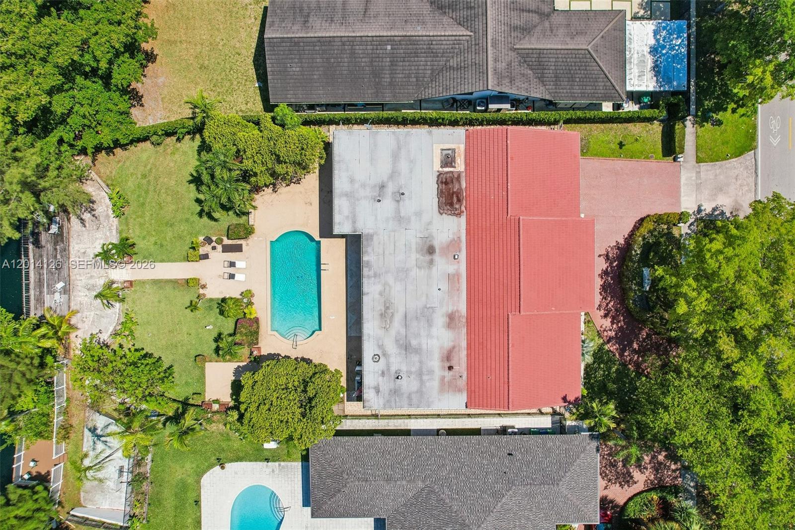NORTH LAKE ESTATES - Residential