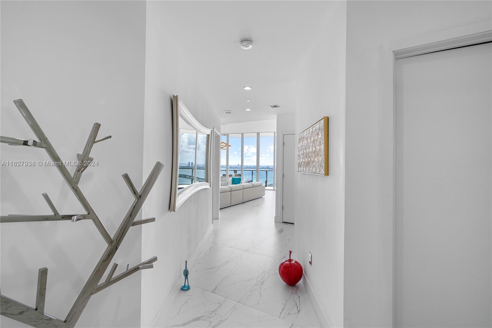 BISCAYNE BEACH CONDO - Residential