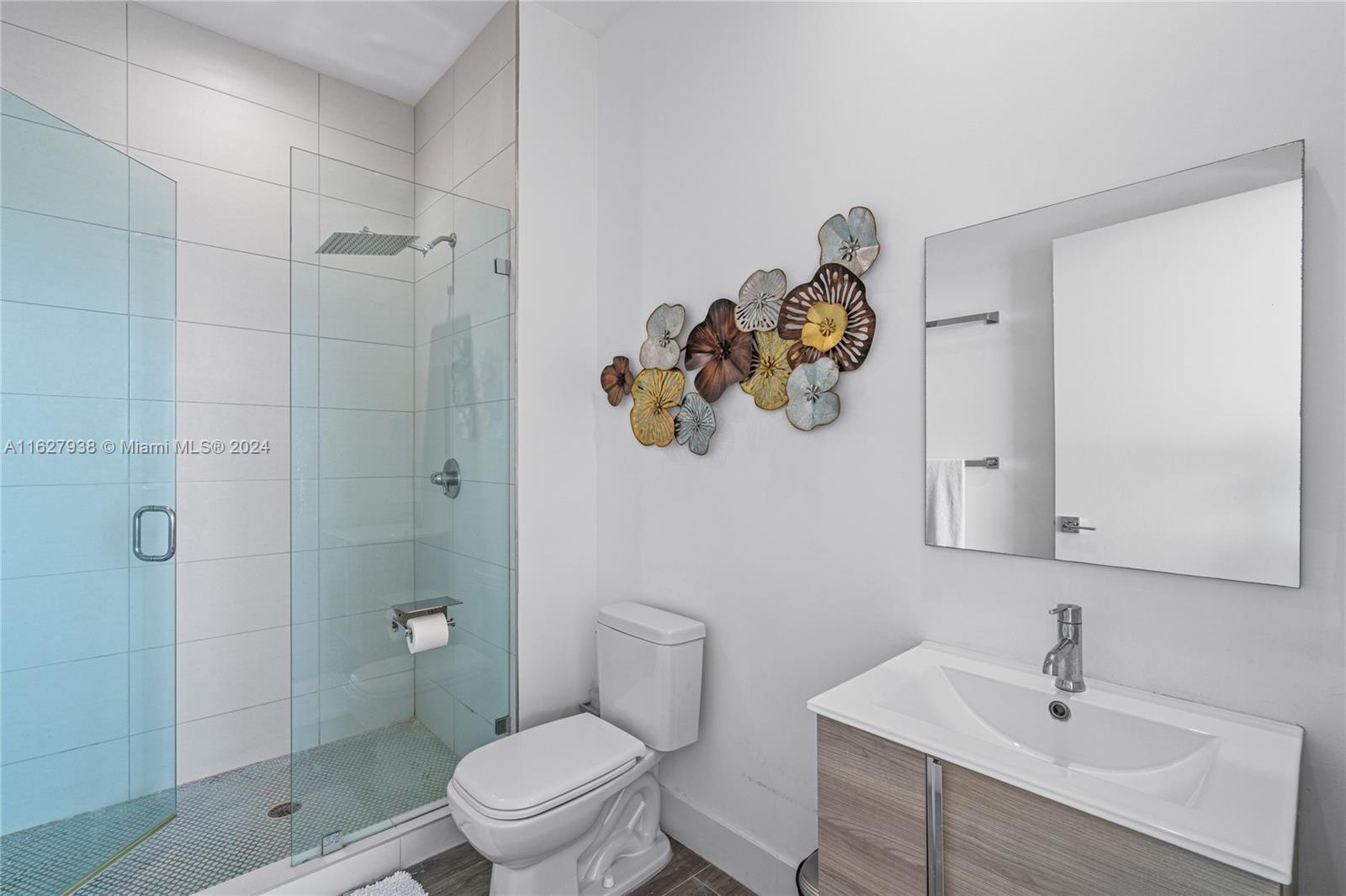 BISCAYNE BEACH CONDO - Residential