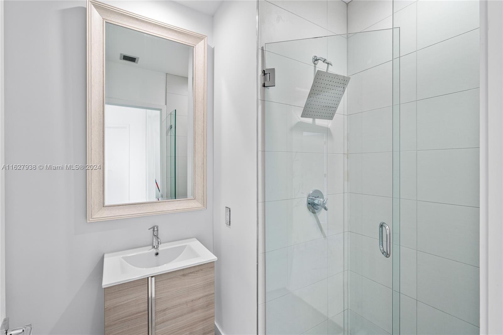 BISCAYNE BEACH CONDO - Residential