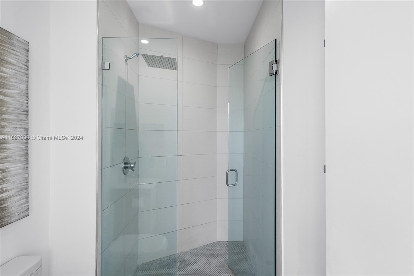 BISCAYNE BEACH CONDO - Residential