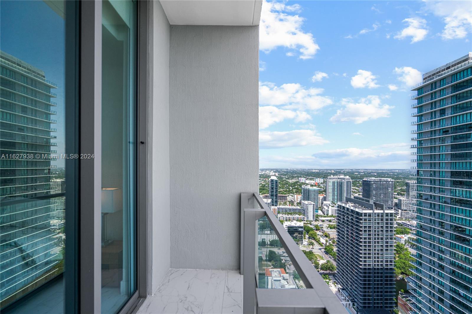 BISCAYNE BEACH CONDO - Residential