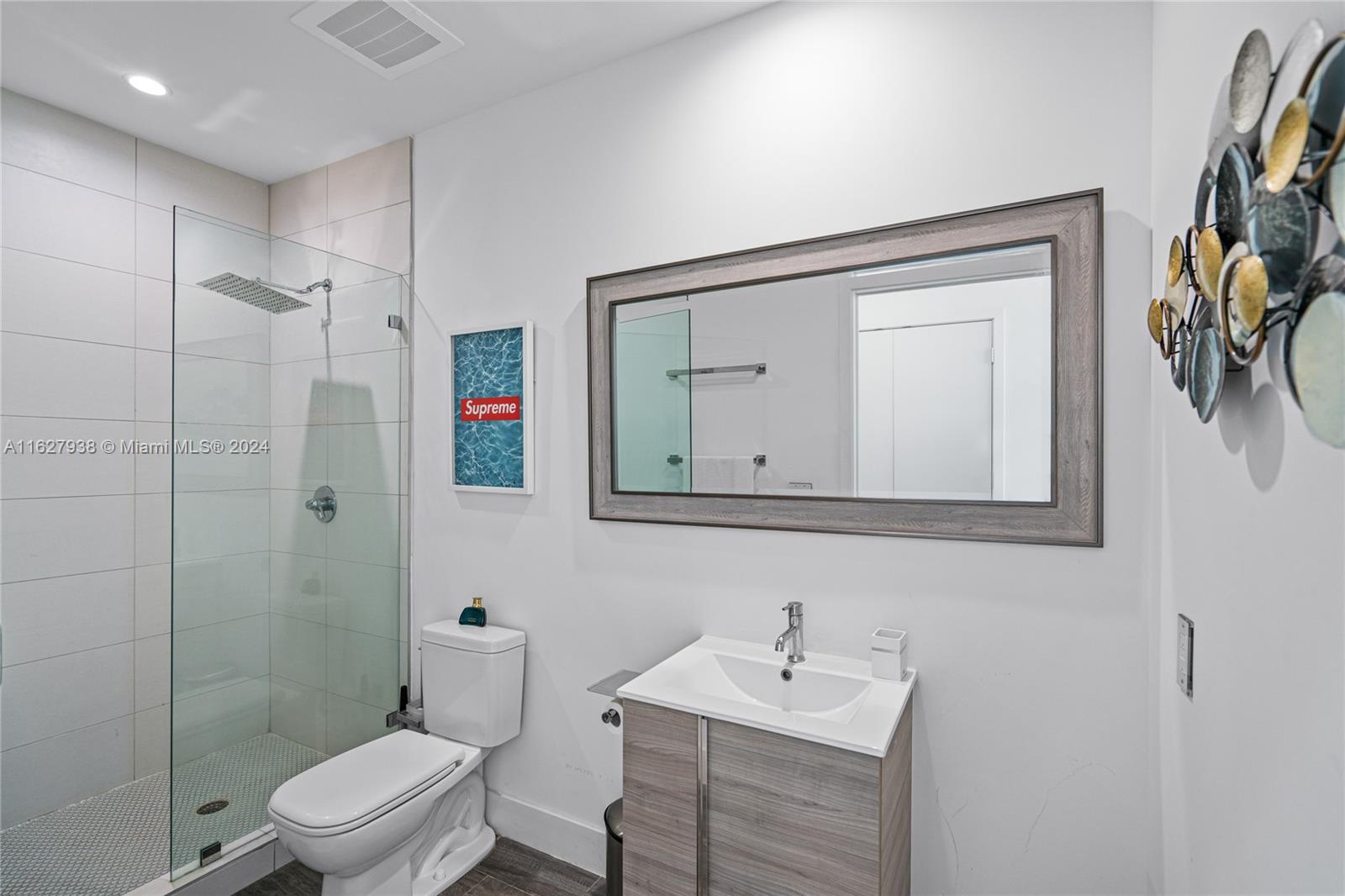 BISCAYNE BEACH CONDO - Residential