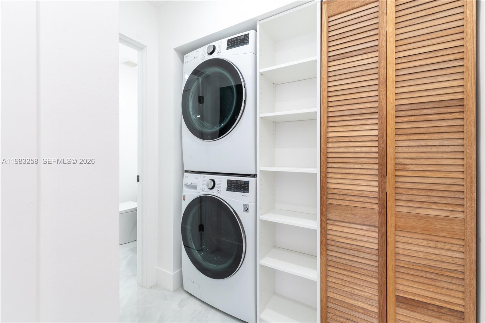 COSTAIN VILLAS HARBOR VIL - Residential