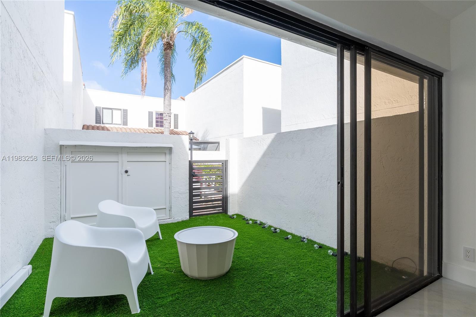 COSTAIN VILLAS HARBOR VIL - Residential