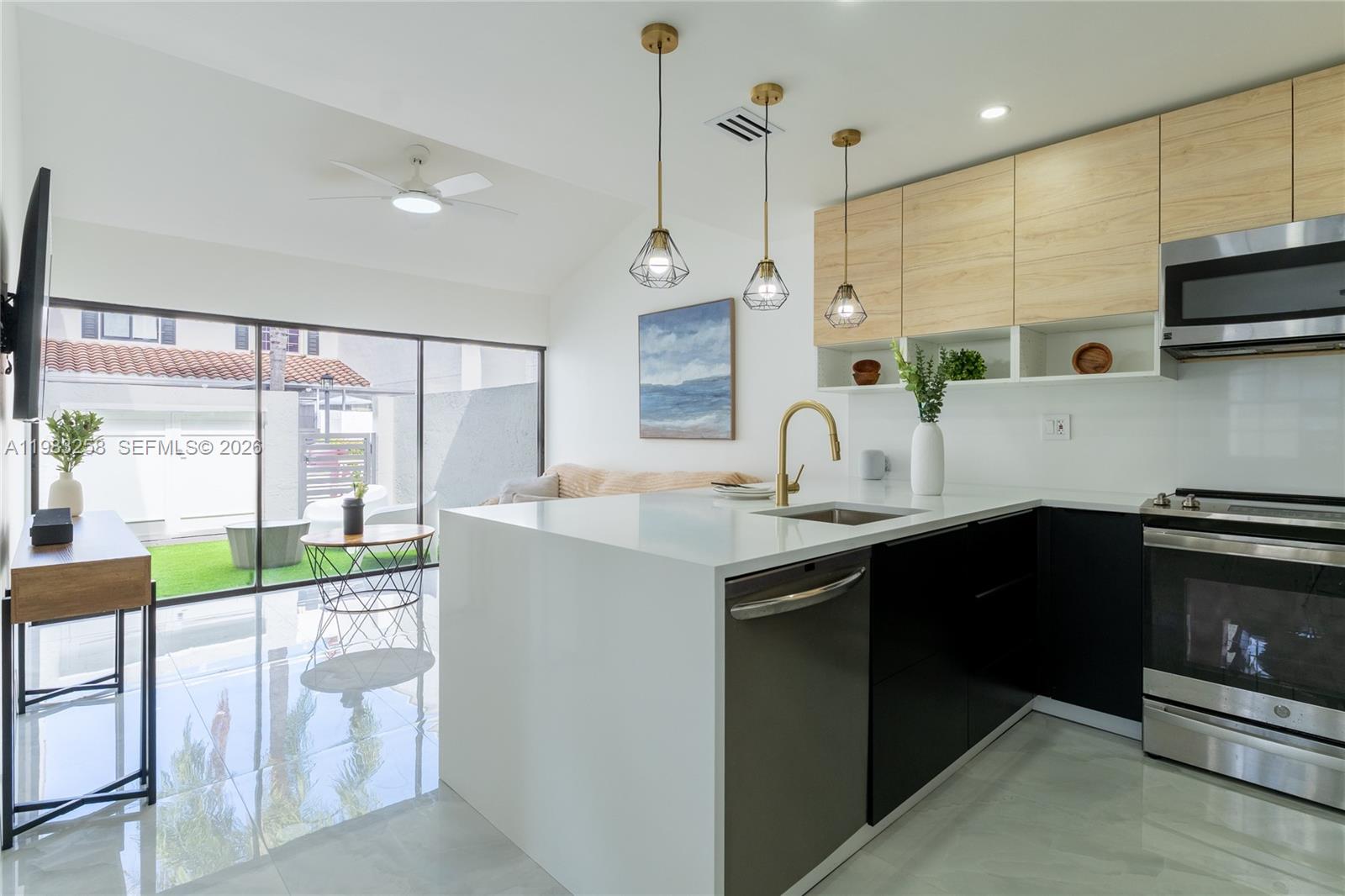 21204 Harbor Way 122-12