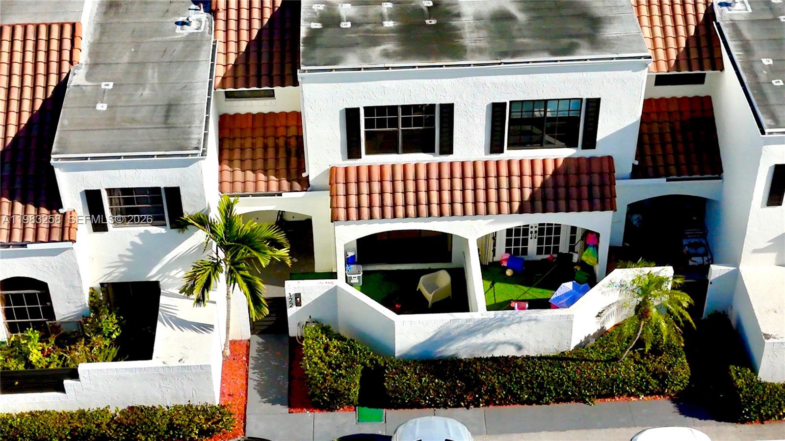 COSTAIN VILLAS HARBOR VIL - Residential