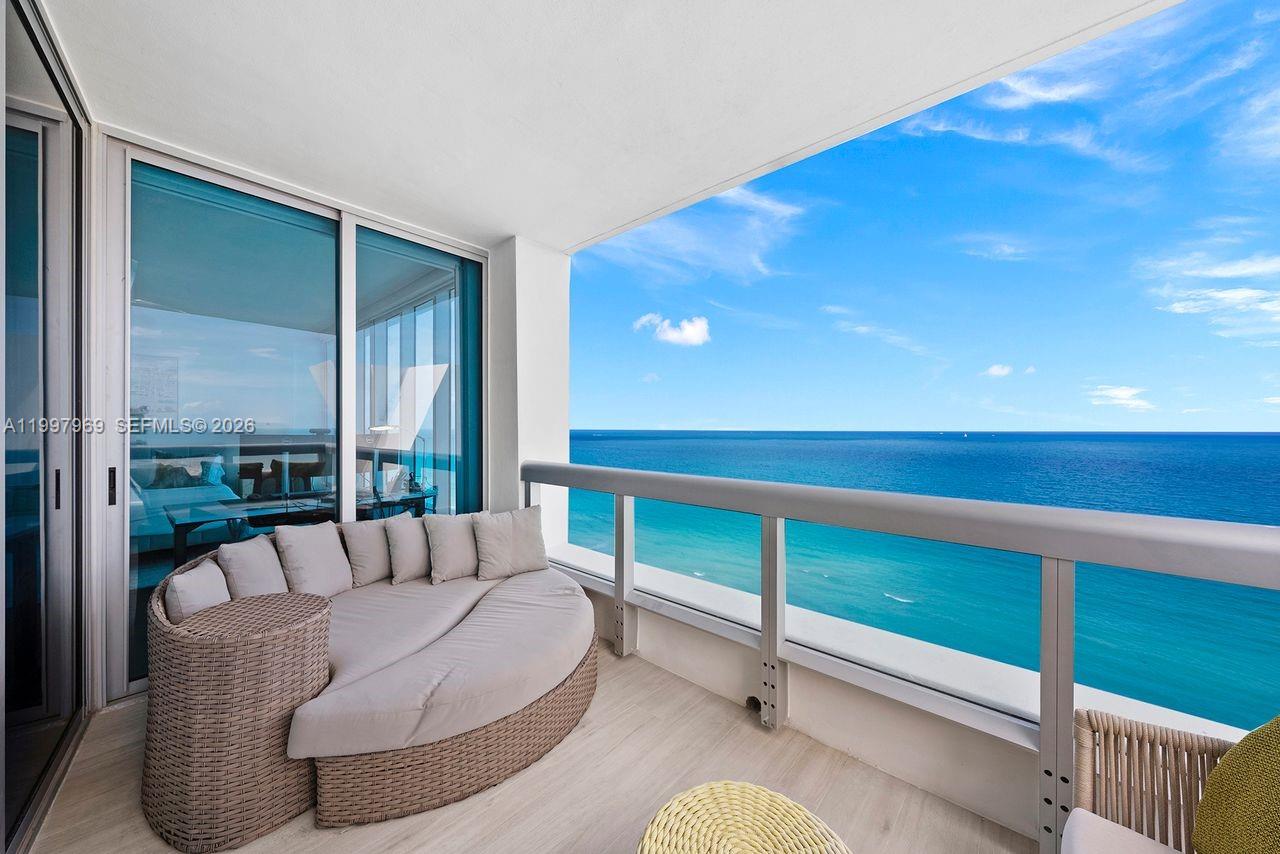 NORTH CARILLON BEACH COND - Residential Lease