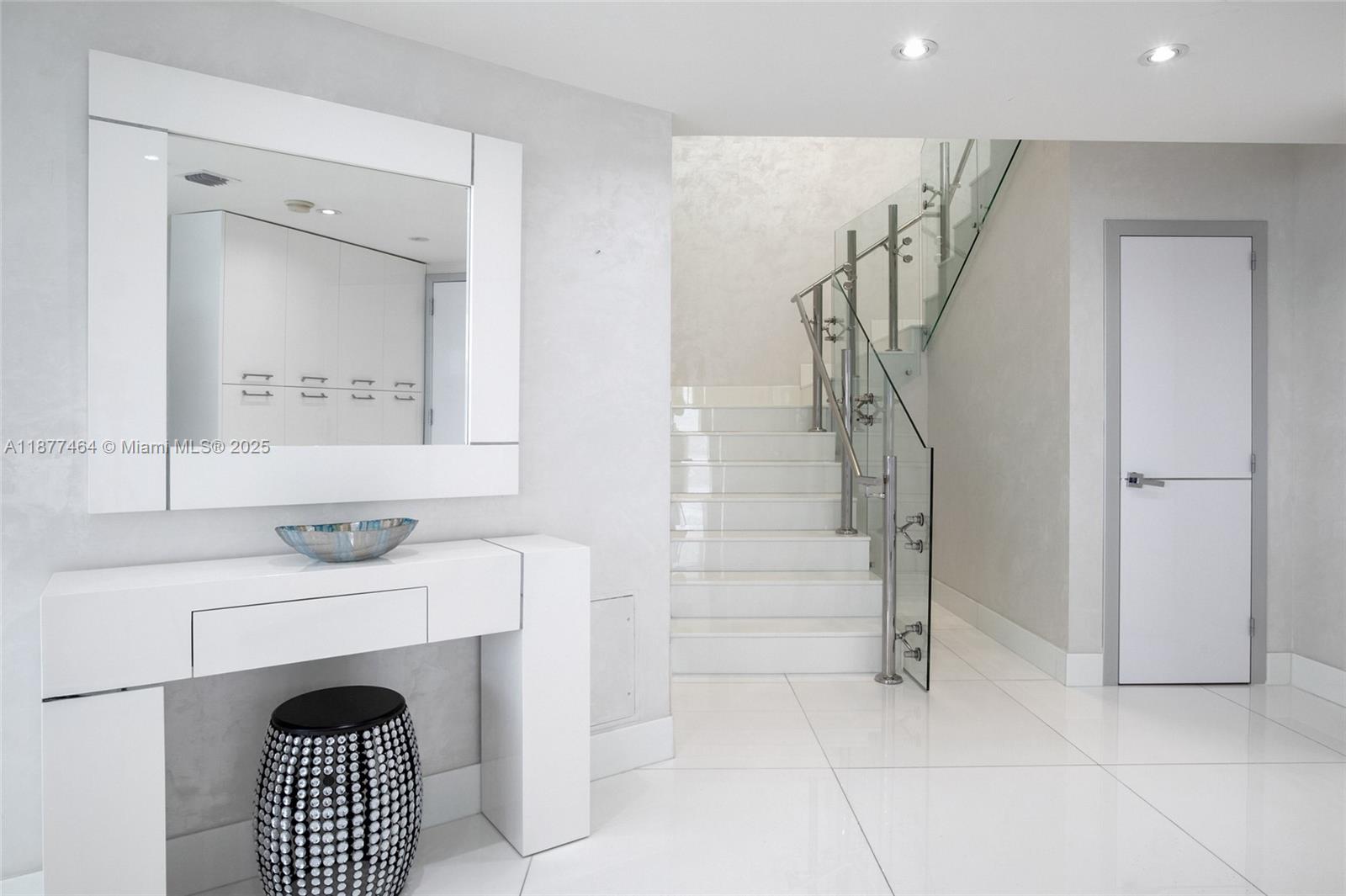 1830 S Ocean Dr PH5102