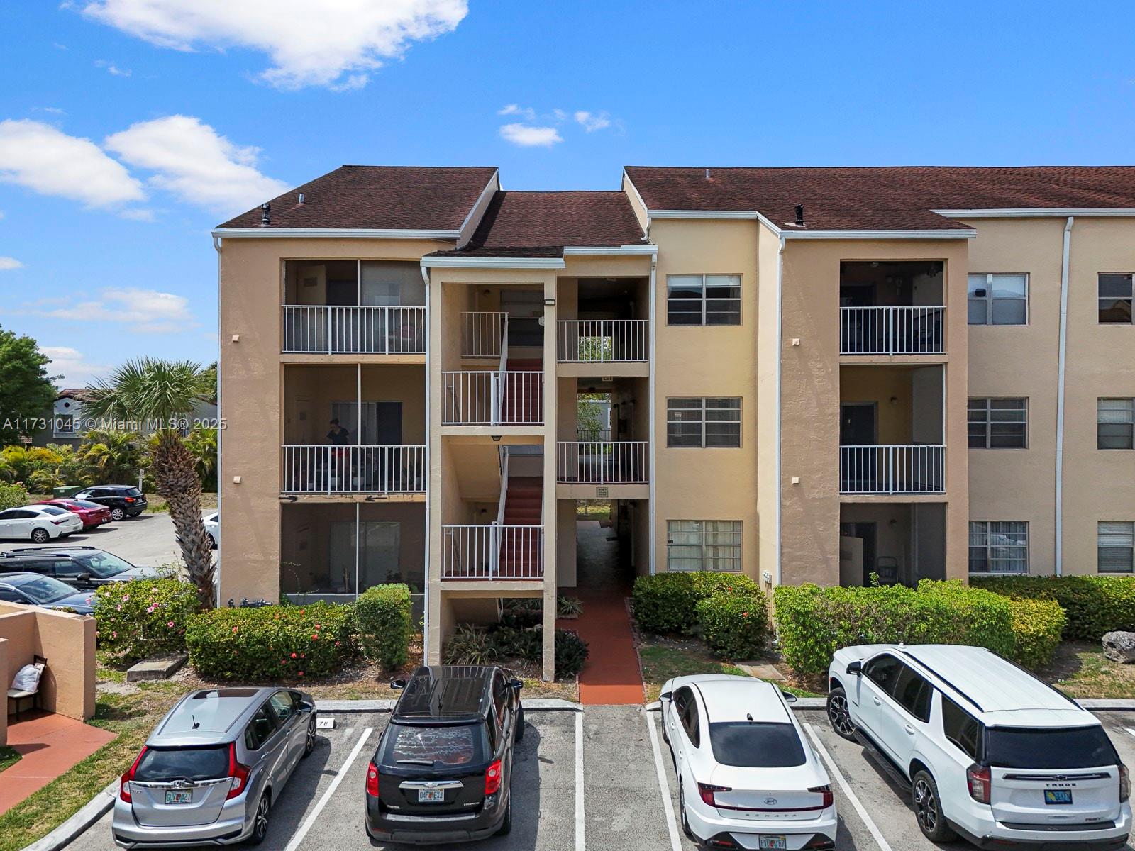 Property for Sale at 15315 Sw 106th Ter 423, Miami, Broward County, Florida - Bedrooms: 2 
Bathrooms: 1  - $275,000