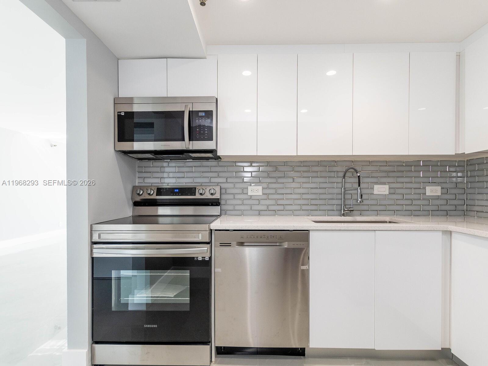 WATERVIEW CONDO - Residential