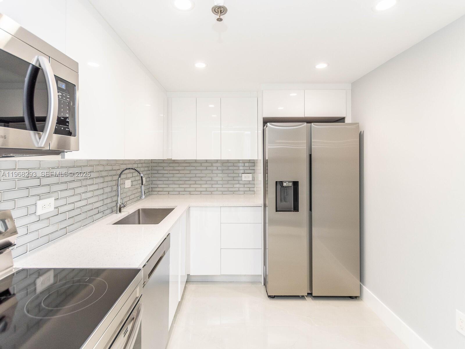 WATERVIEW CONDO - Residential