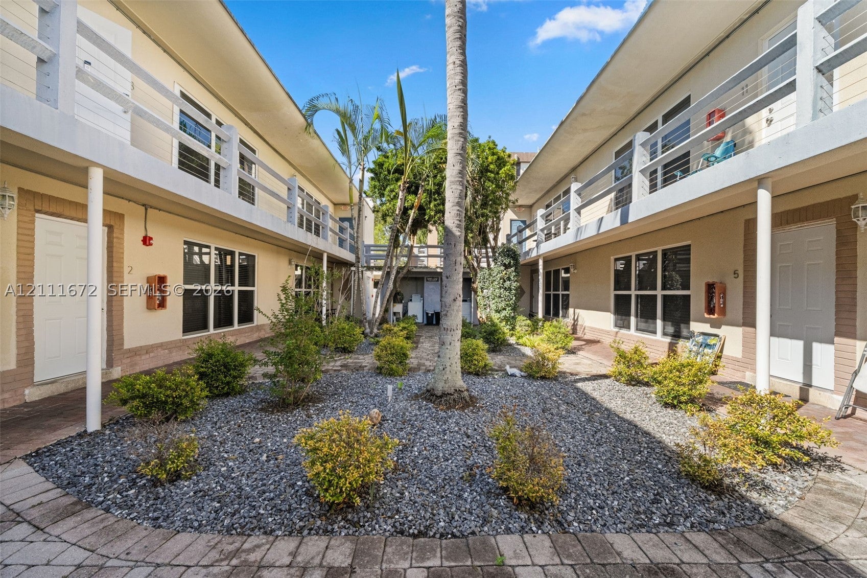 2380 Diana Dr 8