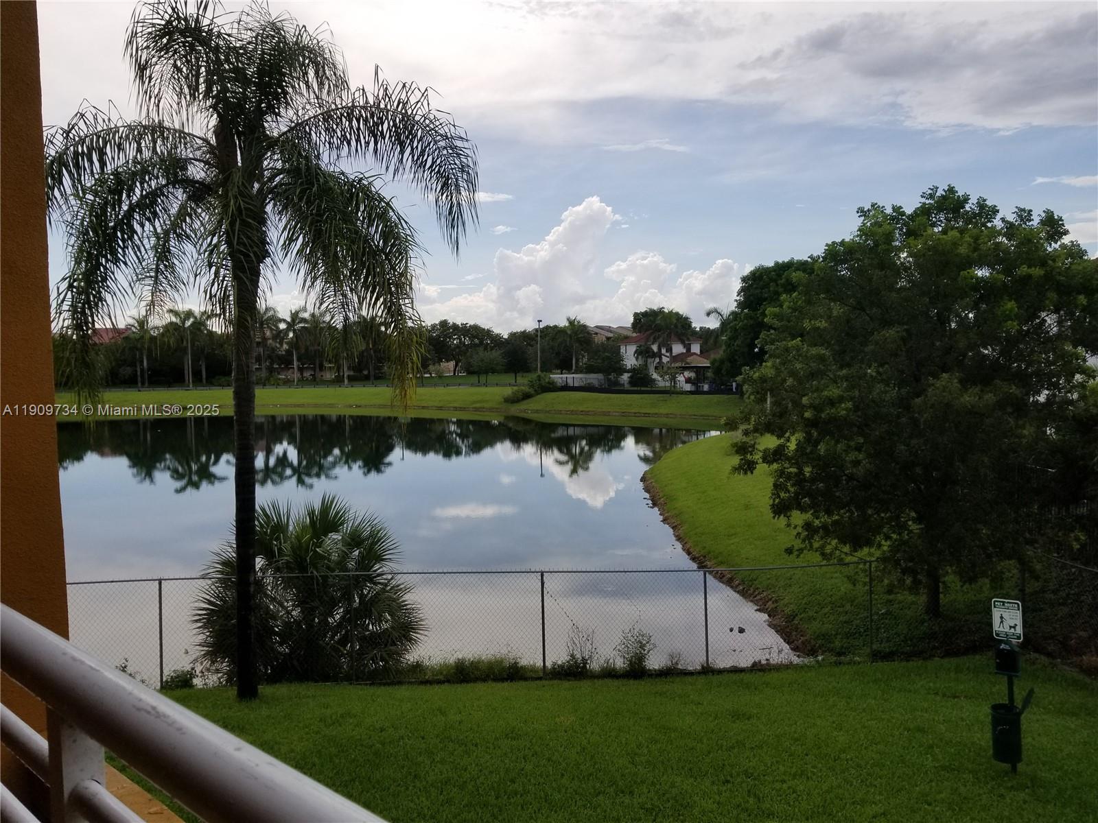 SOLEIL AT FONTAINEBLEAU C - Residential Lease