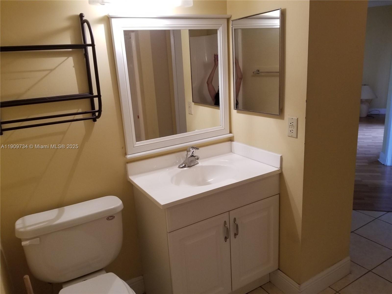 SOLEIL AT FONTAINEBLEAU C - Residential Lease