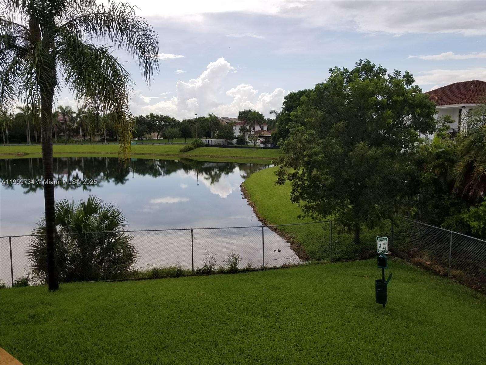 SOLEIL AT FONTAINEBLEAU C - Residential Lease