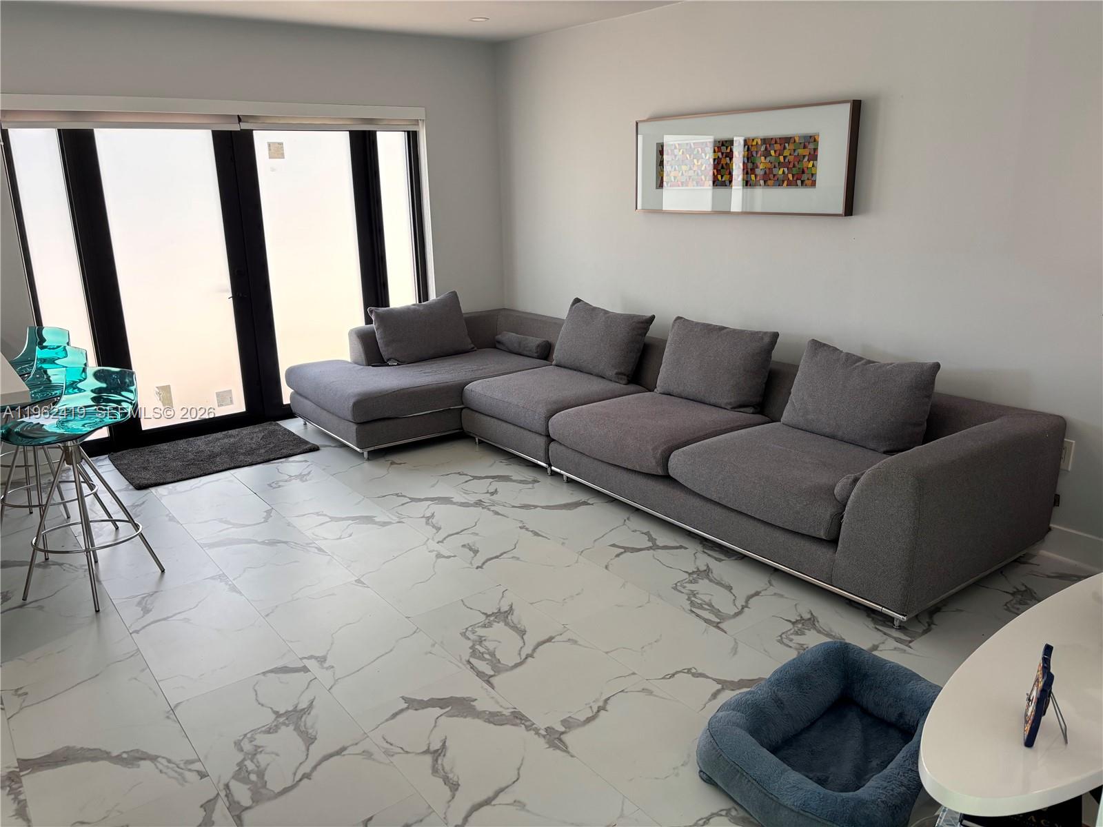 LEOMAR HOMES - Residential