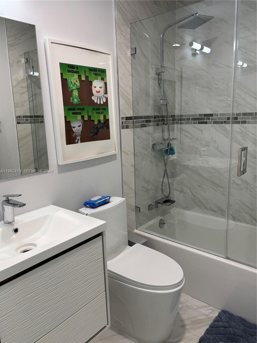 LEOMAR HOMES - Residential