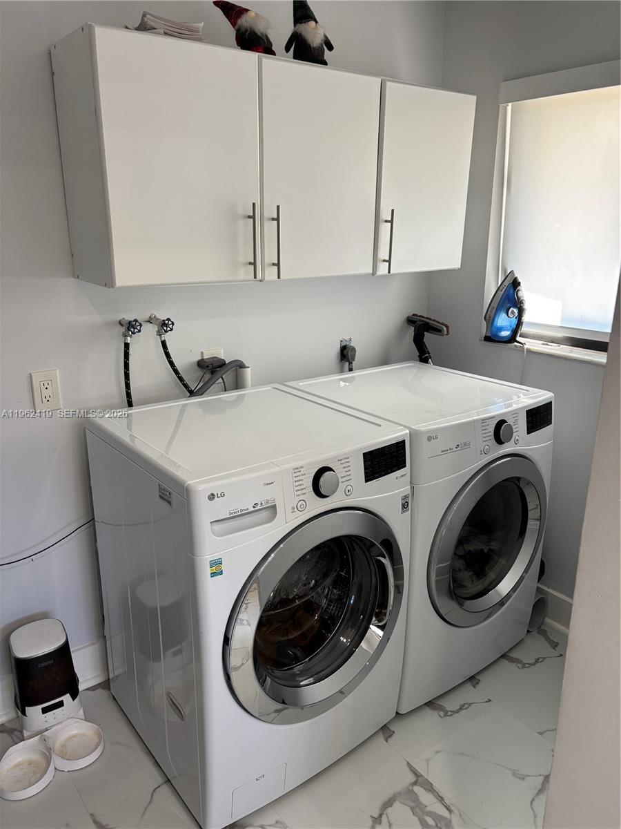 LEOMAR HOMES - Residential