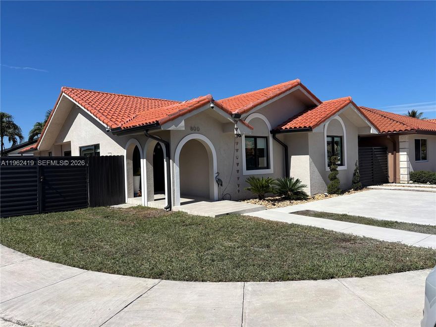 READY TO MOVE PROPERTY, PERFECT FOR AFAMILY WITH KIDS. CONVENIENTLY LOCATED IN A GREAT SCHOOL DISTRICT AND CLOSE TO MAJOR EXPRESSWAYS, HOSPITALS, MALLS, FIU, ETC. FEATURES LIKE HURRICANE IMPACT WINDOWS ALL AROUND, RELATIVELY NEW ROOF AND APPLIANCES, NEW CENTRAL AC UNIT AND MORE. BACKYARD ALL CONCRETE WITH ROOM FOR A BOTE AND RV TOGUETHER.
PLEASE BRING YOUR QUALIFIED BUYERS. THANKS FOR SHOWING THIS GEM.