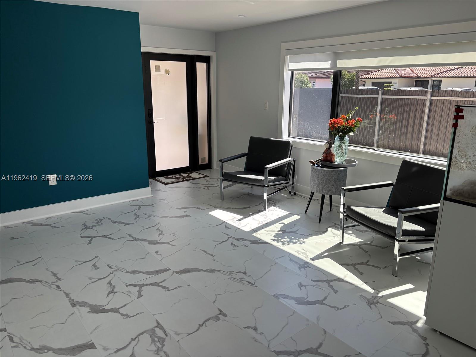 LEOMAR HOMES - Residential