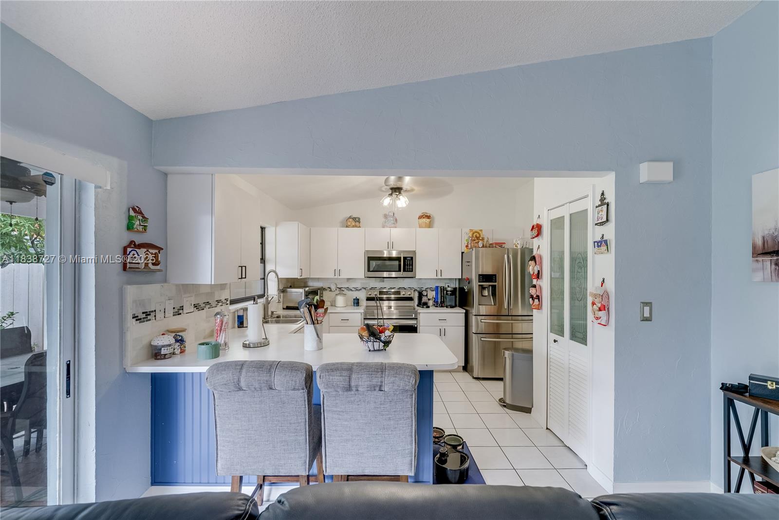 VISTA SUB 1ST ADDN - Residential