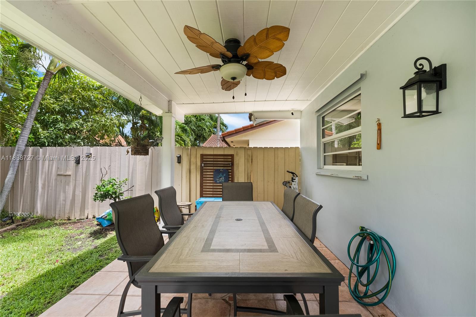 VISTA SUB 1ST ADDN - Residential