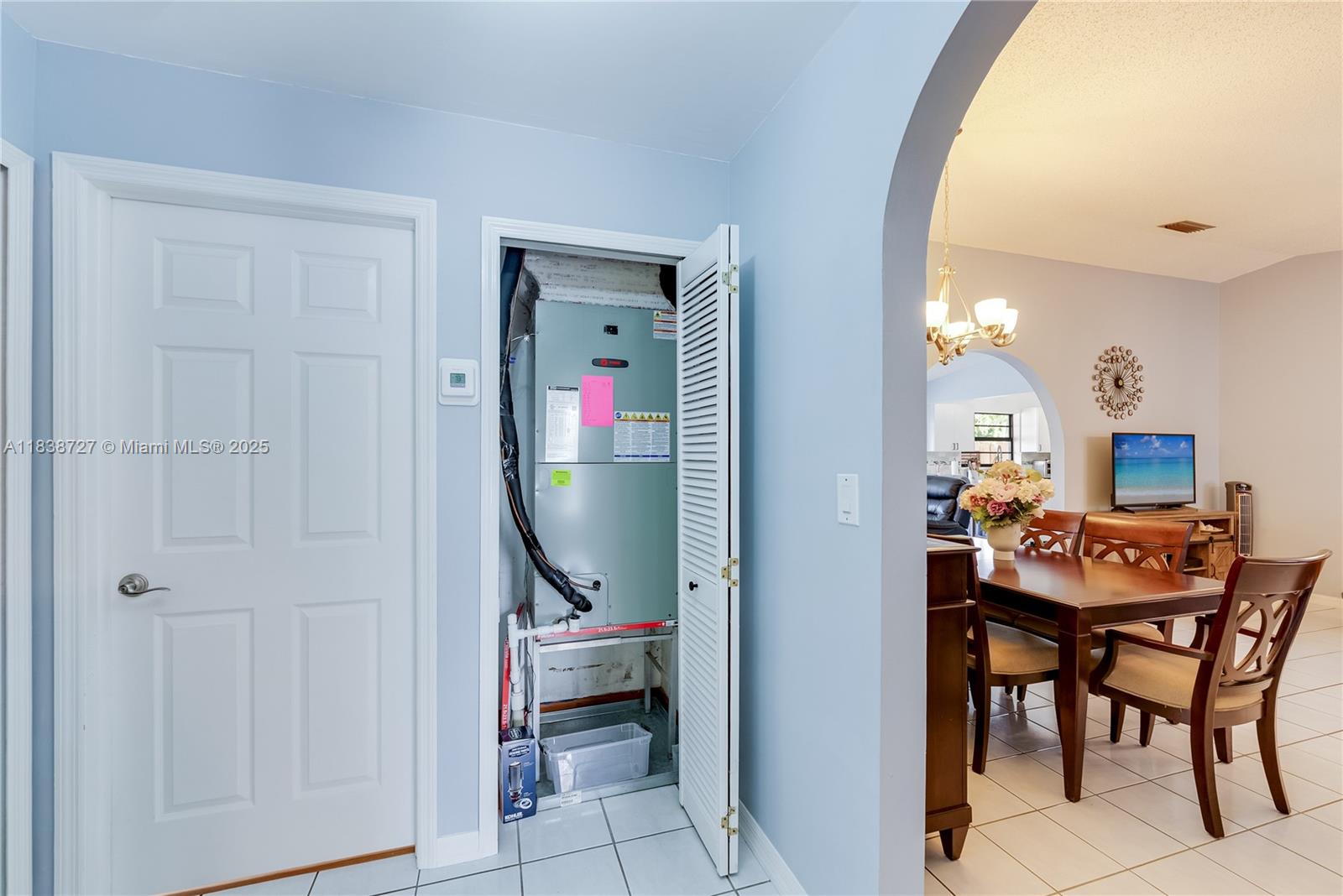 VISTA SUB 1ST ADDN - Residential