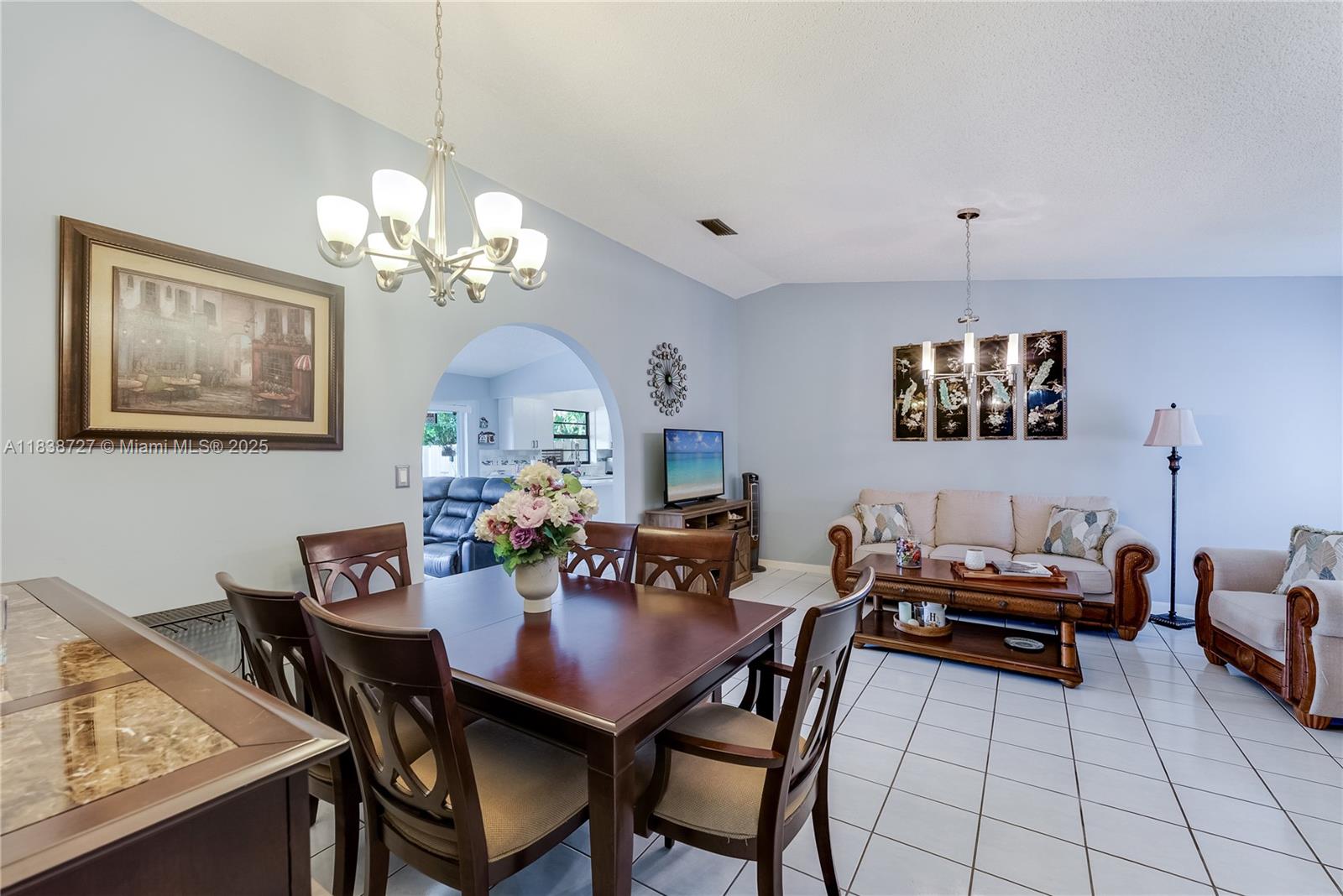 VISTA SUB 1ST ADDN - Residential