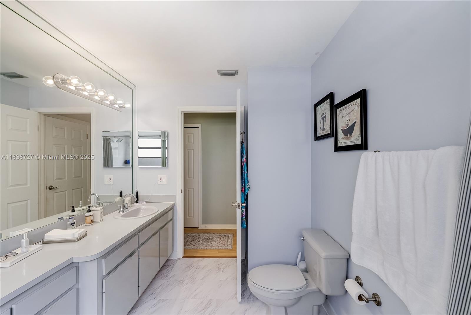 VISTA SUB 1ST ADDN - Residential