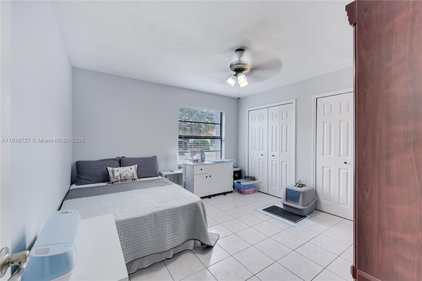 VISTA SUB 1ST ADDN - Residential