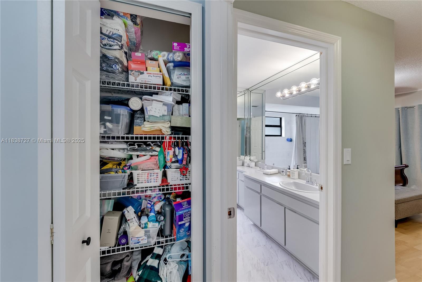 VISTA SUB 1ST ADDN - Residential