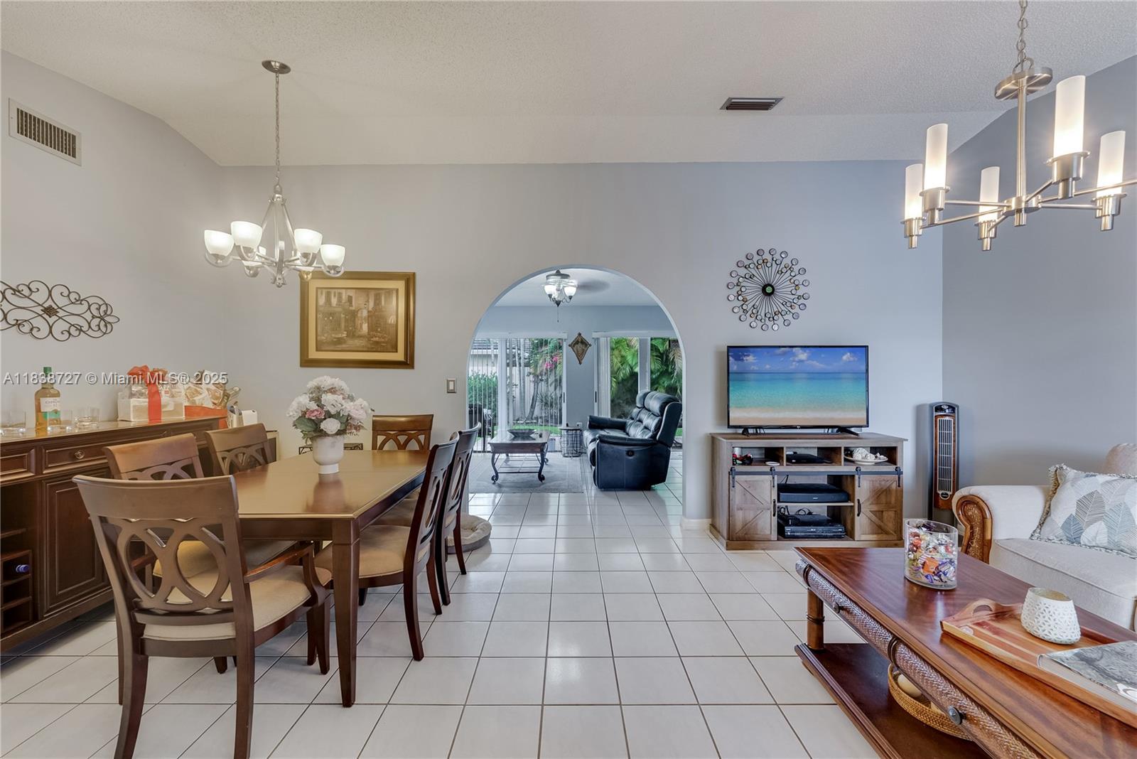 VISTA SUB 1ST ADDN - Residential