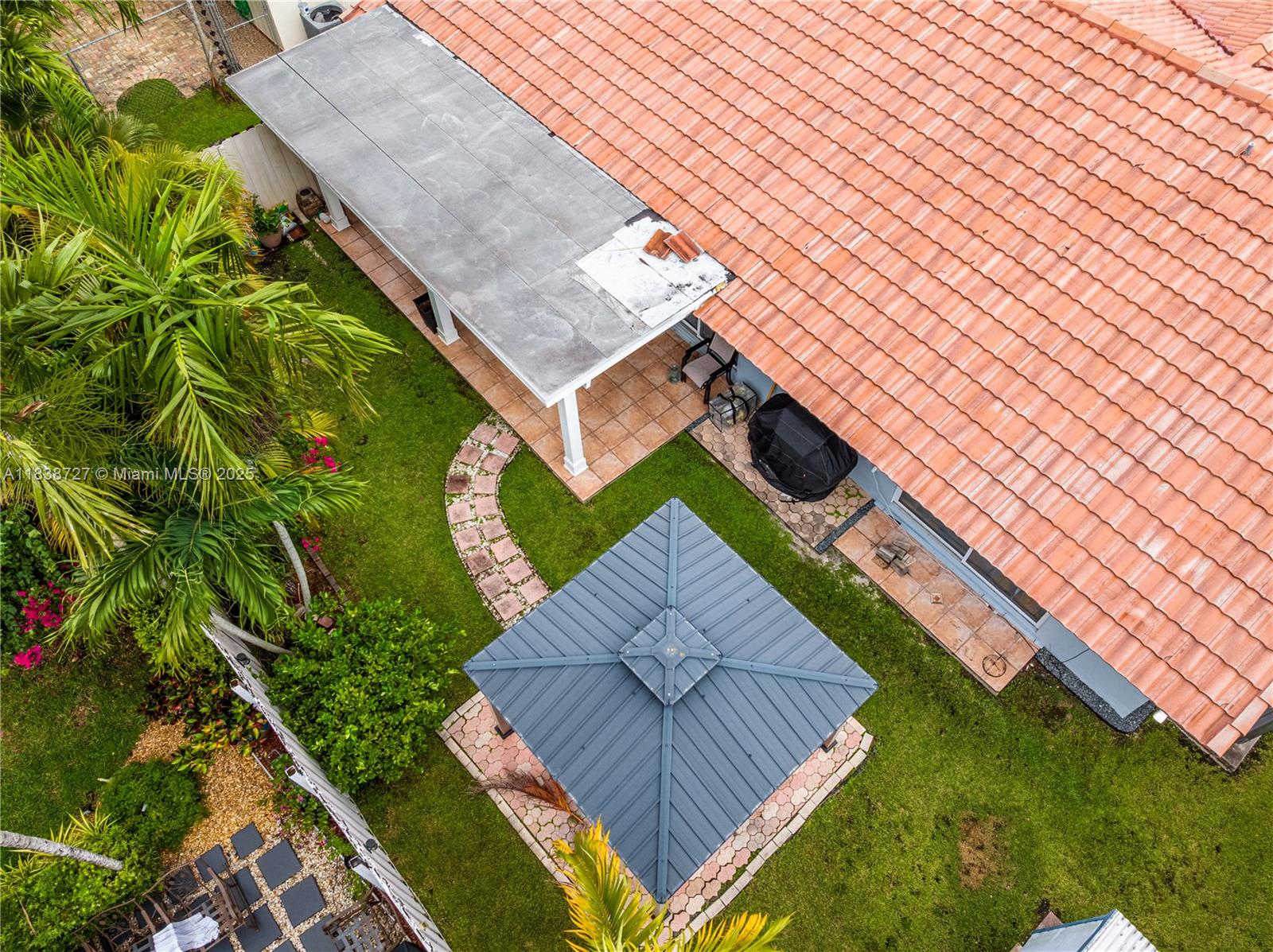 VISTA SUB 1ST ADDN - Residential