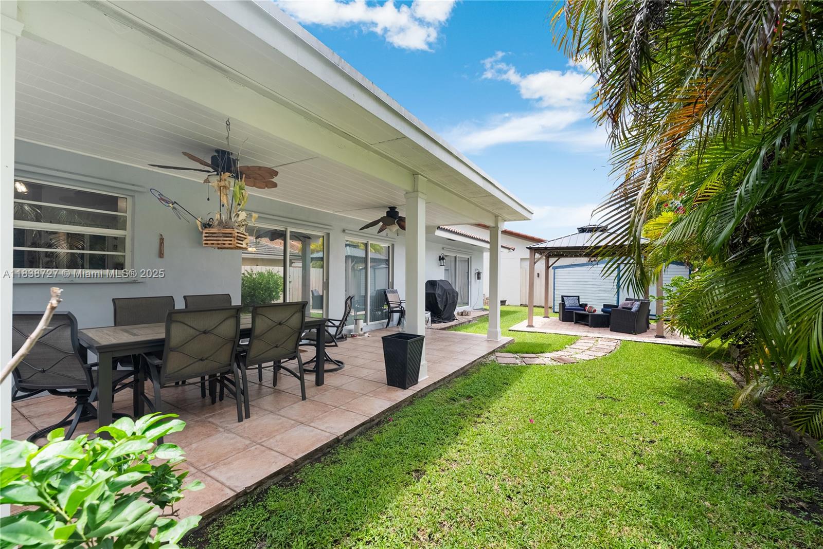 VISTA SUB 1ST ADDN - Residential