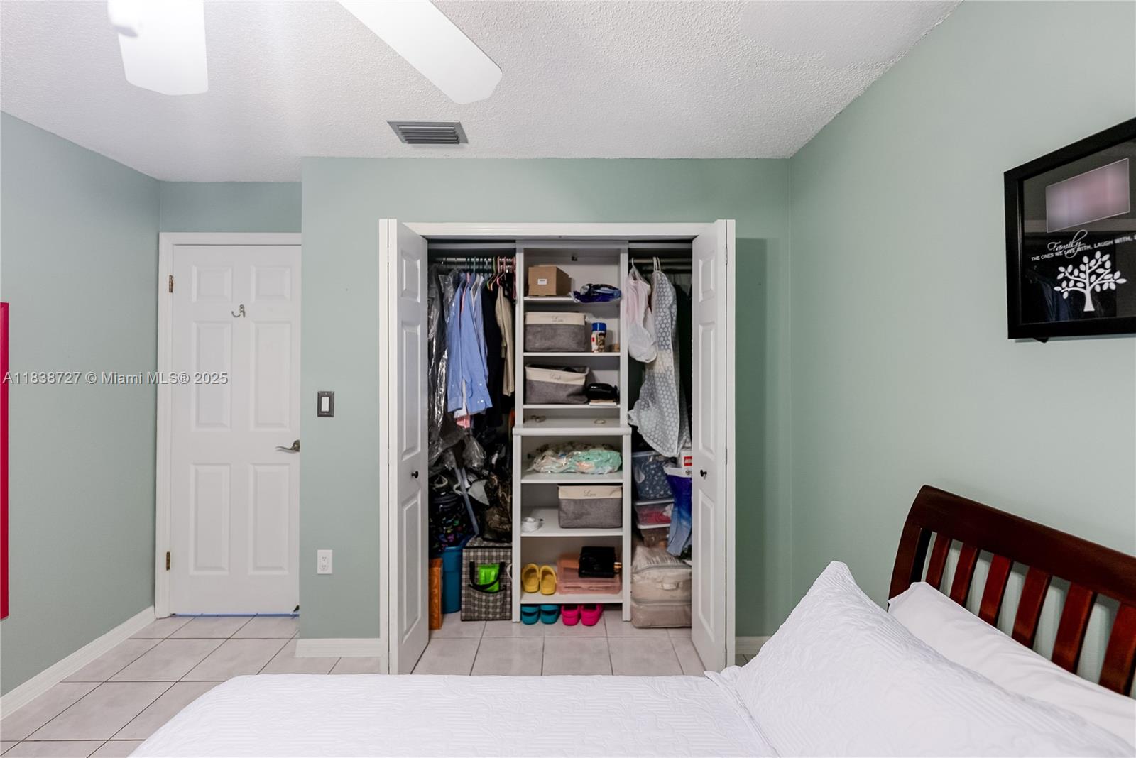 VISTA SUB 1ST ADDN - Residential