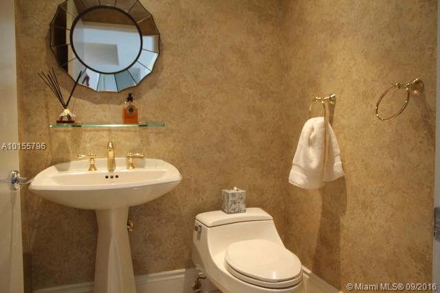 CLUB TOWER ONE CONDO - Residential Lease