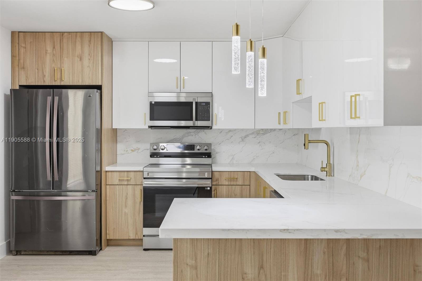 View photos, virtual tours, details... 3580 NW 73rd Ave