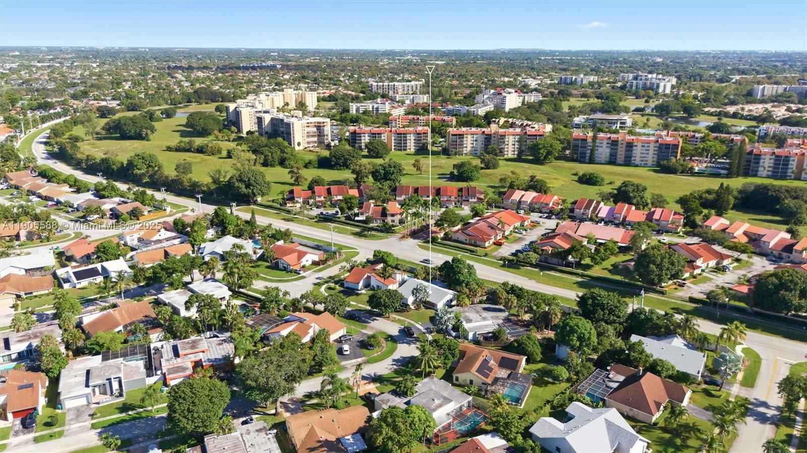 BOULEVARD WEST - Residential