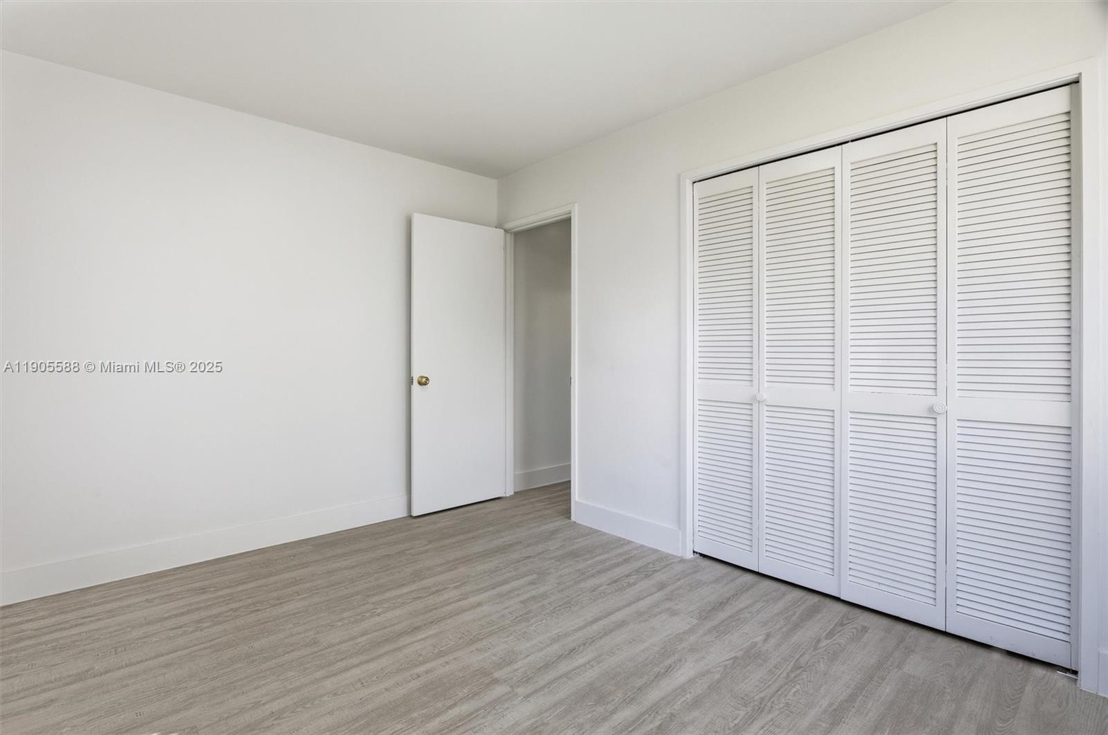 BOULEVARD WEST - Residential