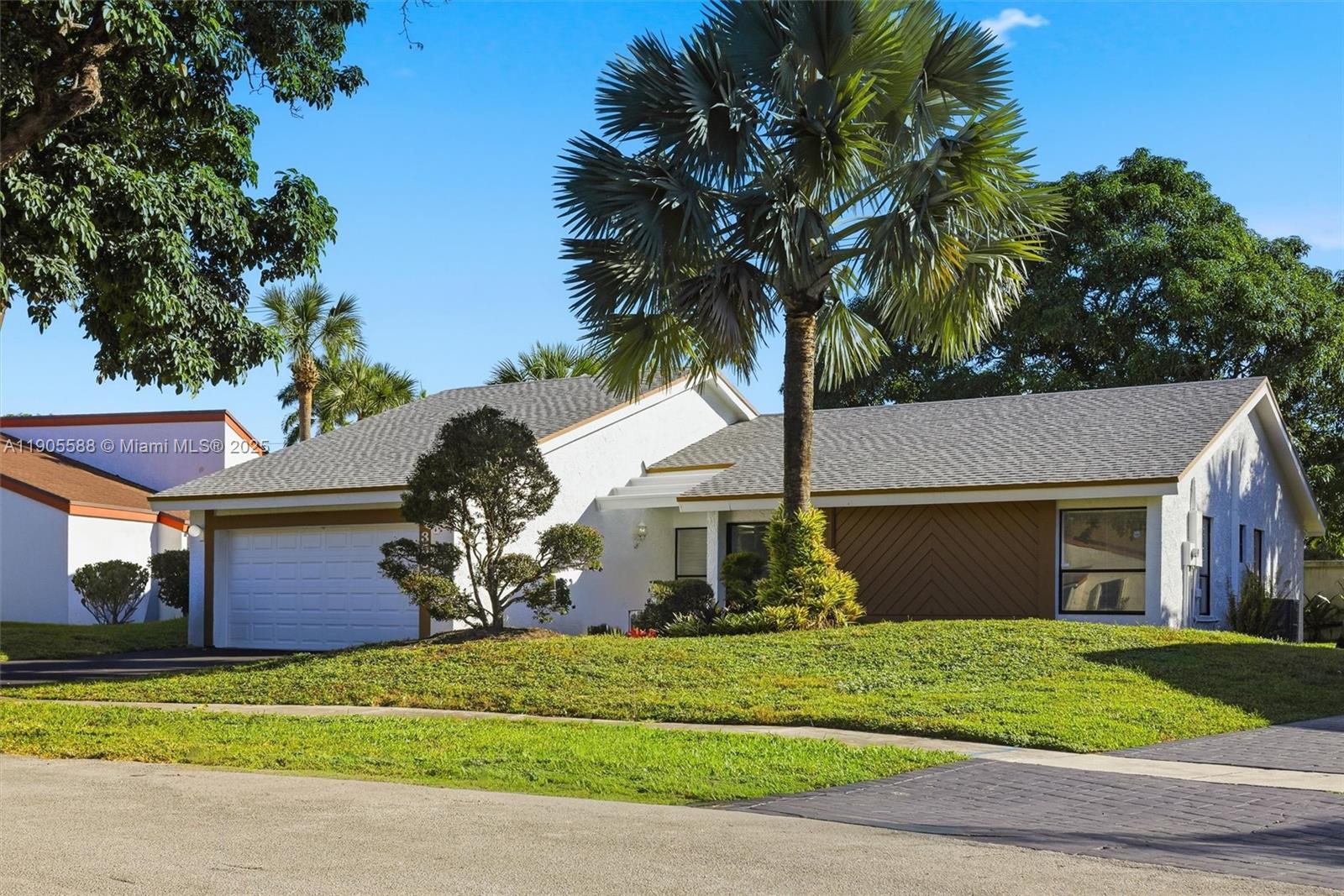 View photos, virtual tours, details... 3580 NW 73rd Ave