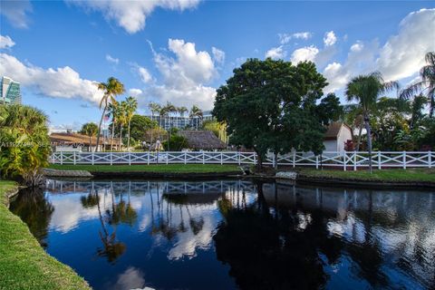 2669 S Parkview Dr Hallandale Beach FL 33009