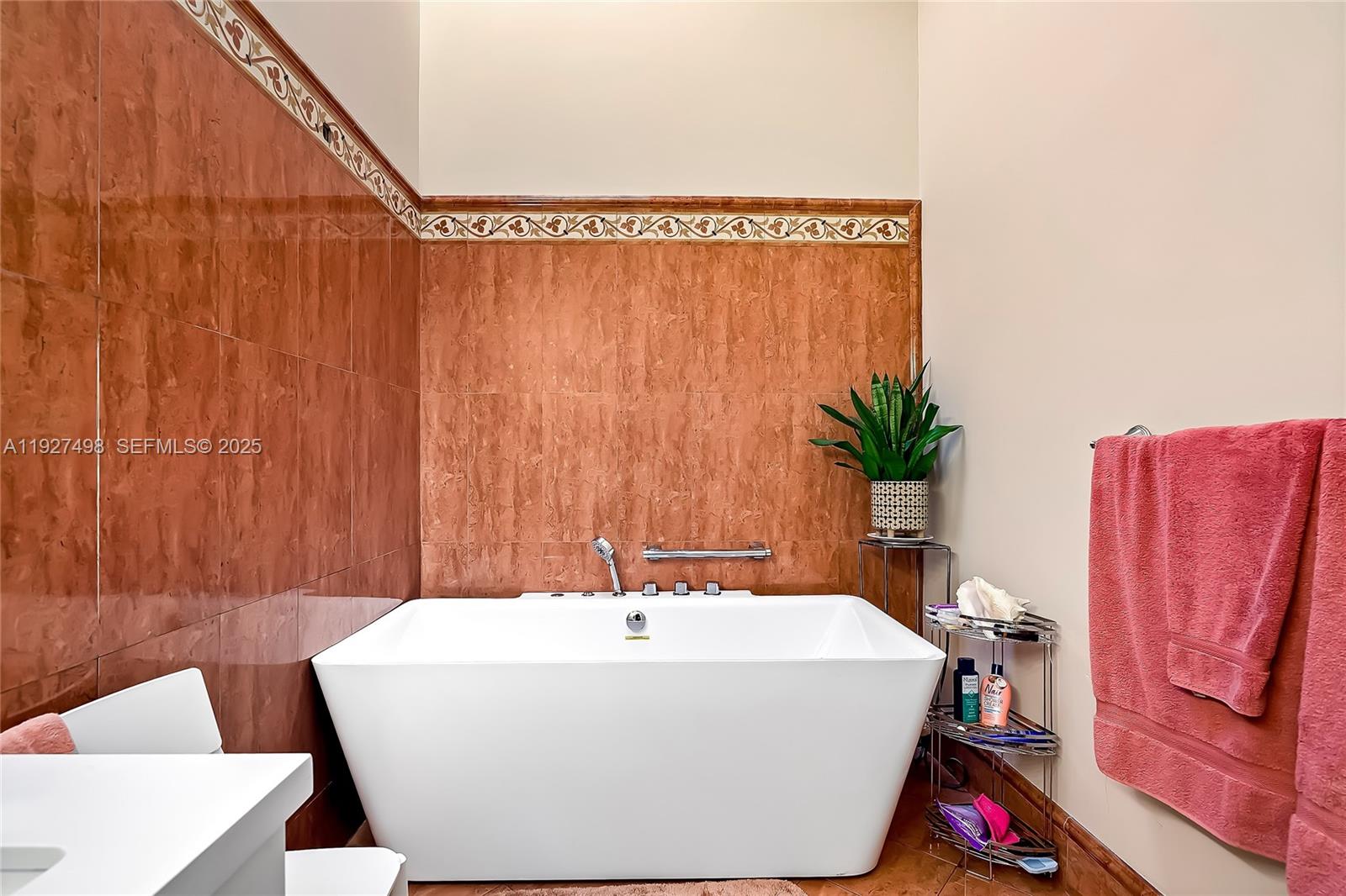 HARBOURWOOD SKETCH OF SUR - Residential