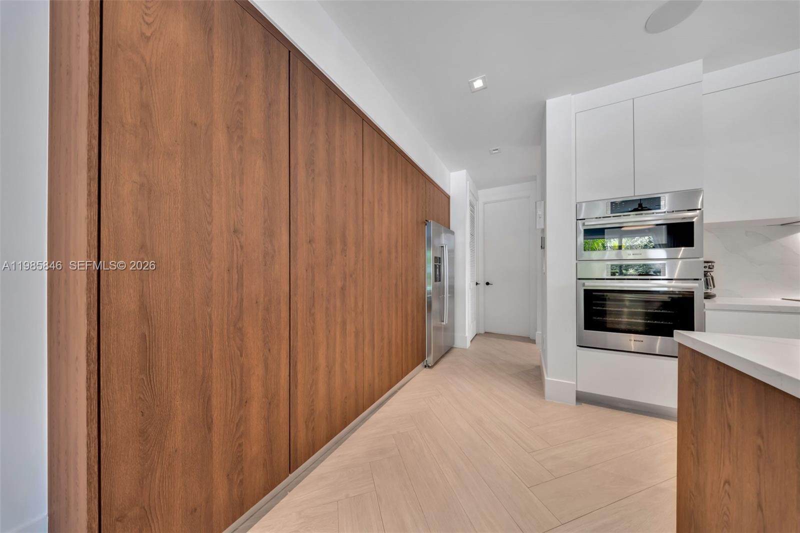 CORAL GABLES COUNTRY CLUB - Residential Lease