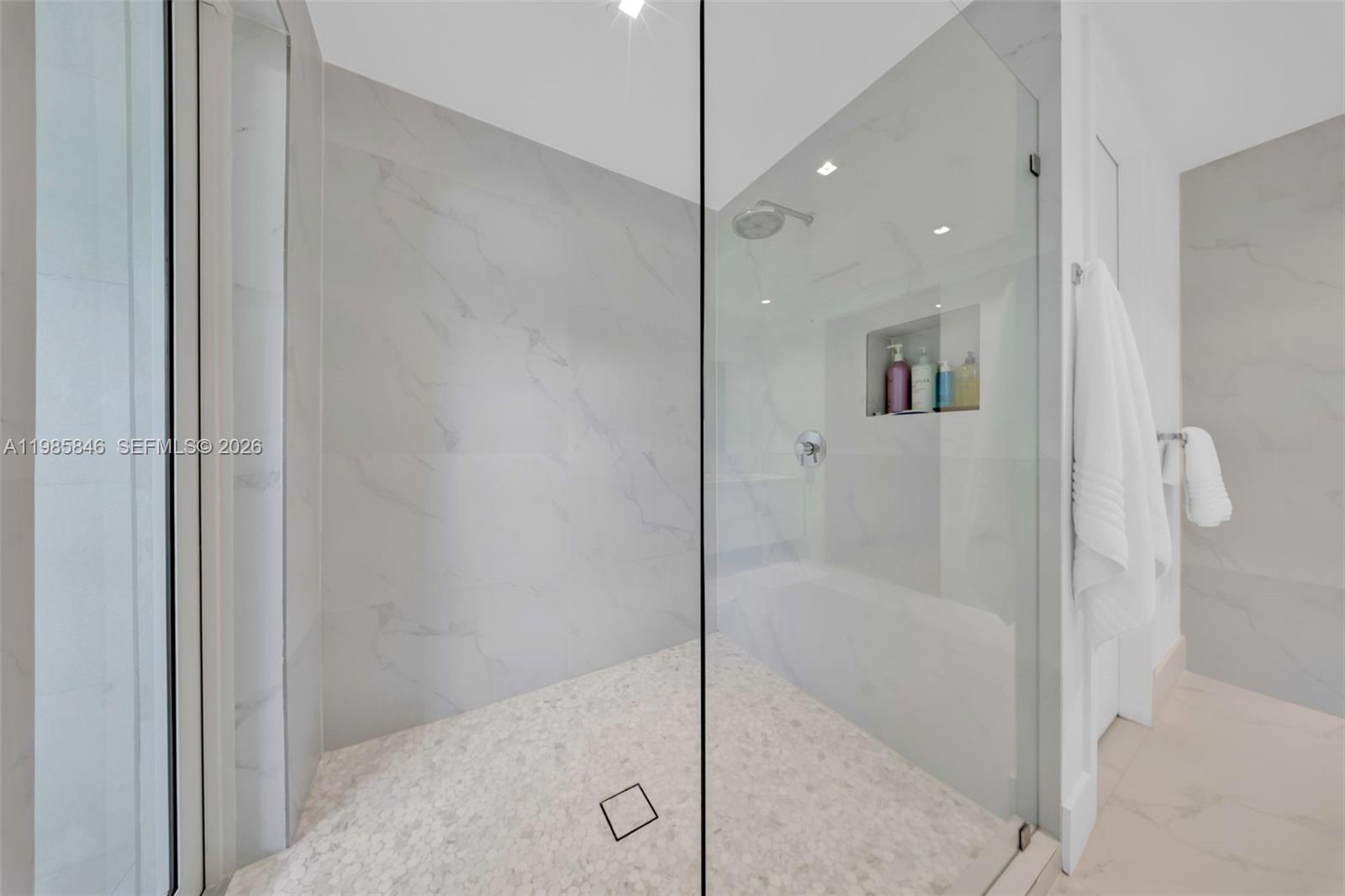 CORAL GABLES COUNTRY CLUB - Residential Lease