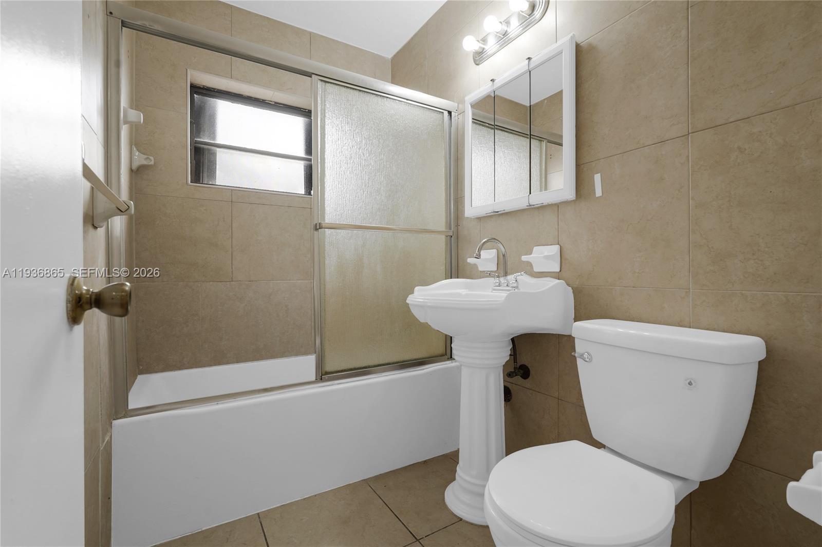 NORTH RIDGE 1ST ADDN - Residential