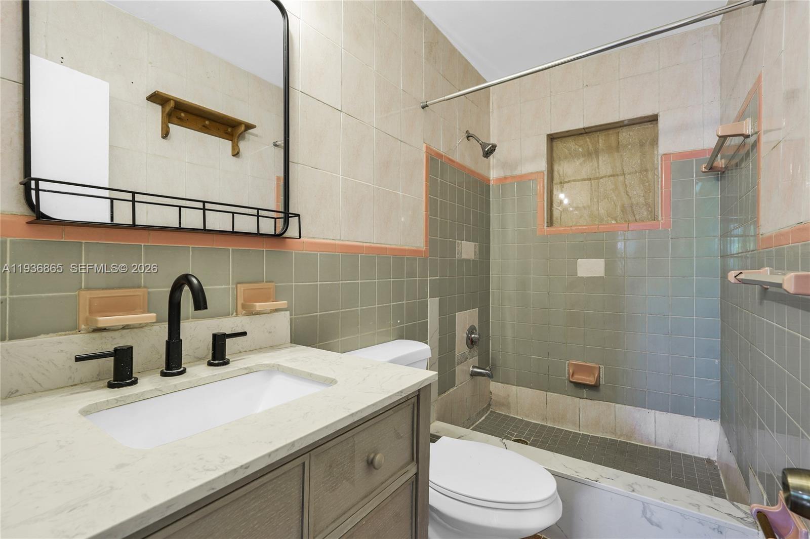 NORTH RIDGE 1ST ADDN - Residential