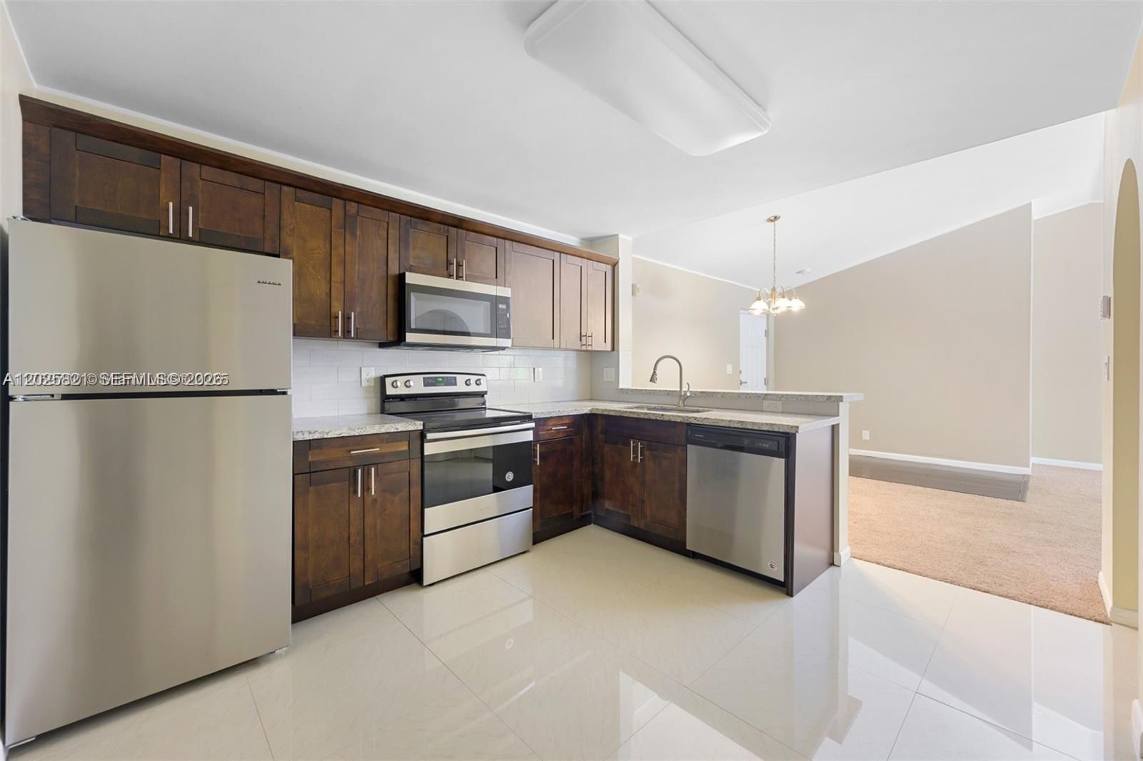 10161 W Sunrise Blvd 304
