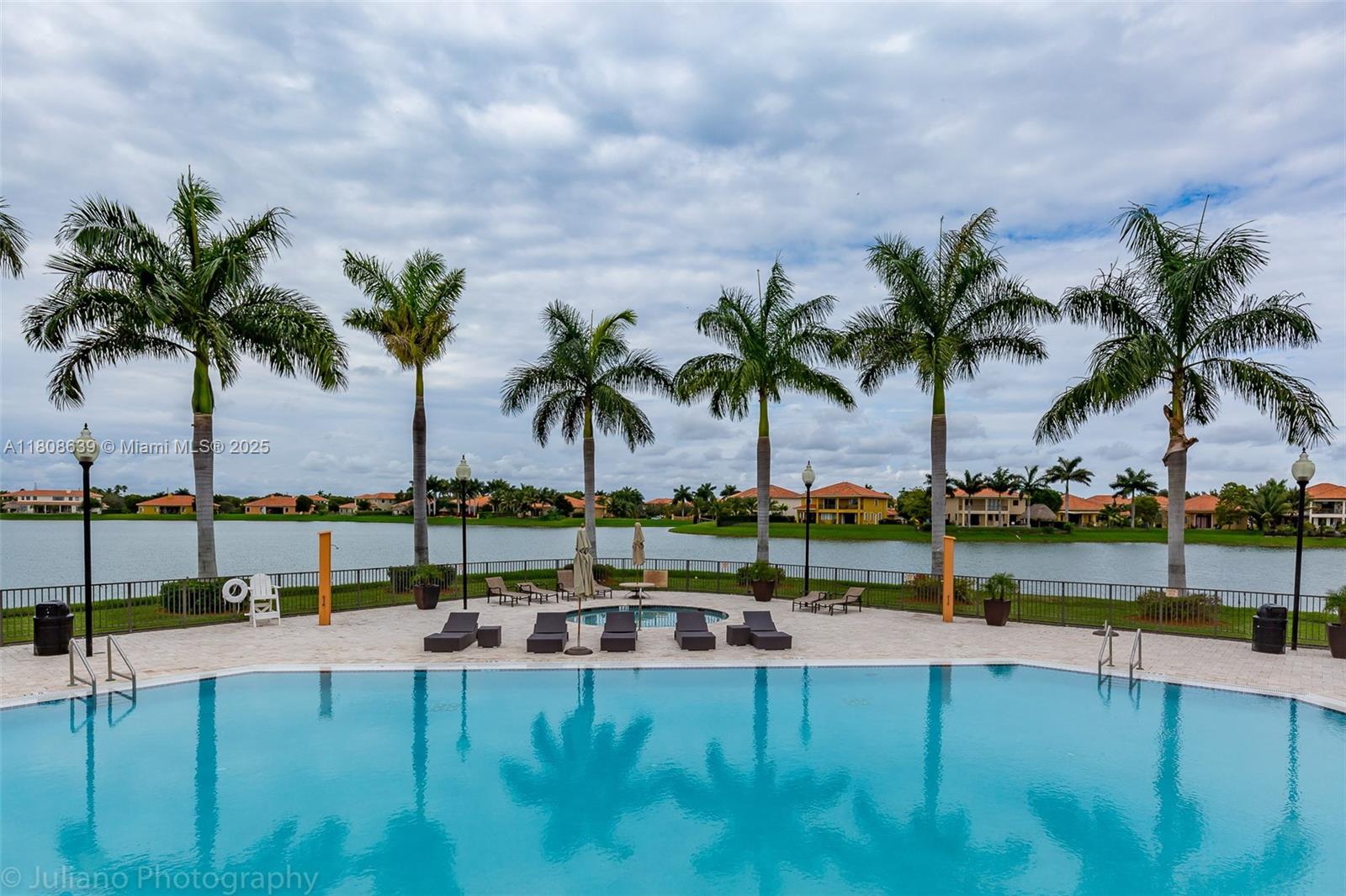 CUTLER CAY - Residential