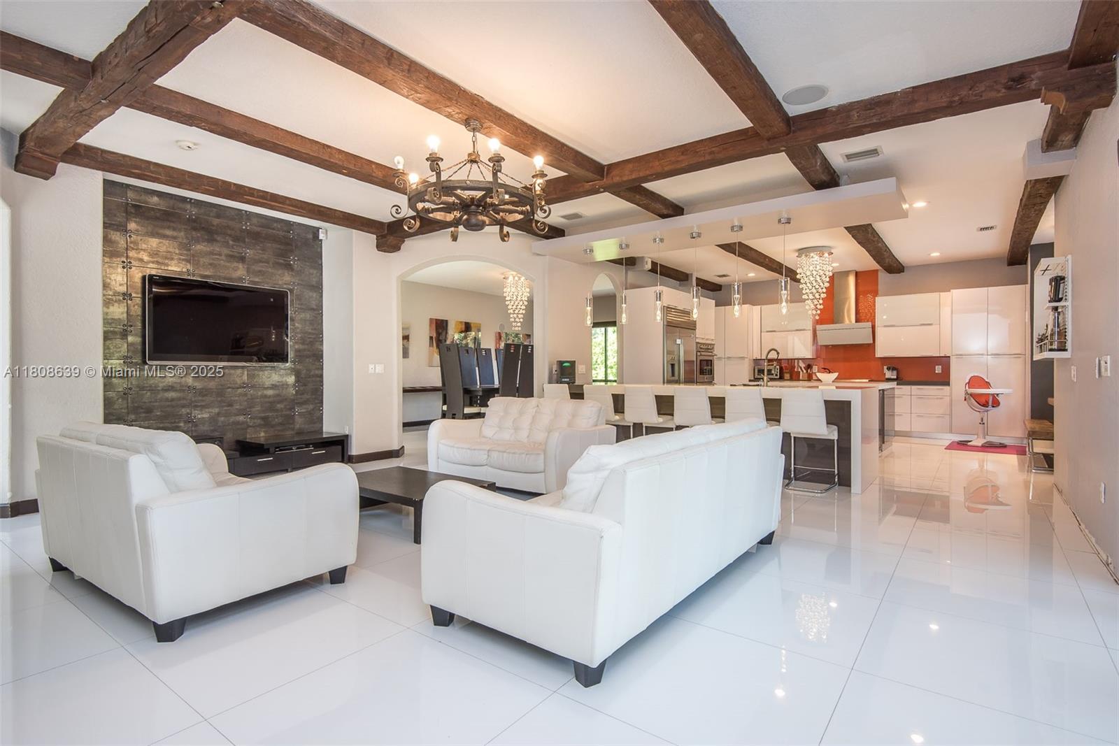 CUTLER CAY - Residential